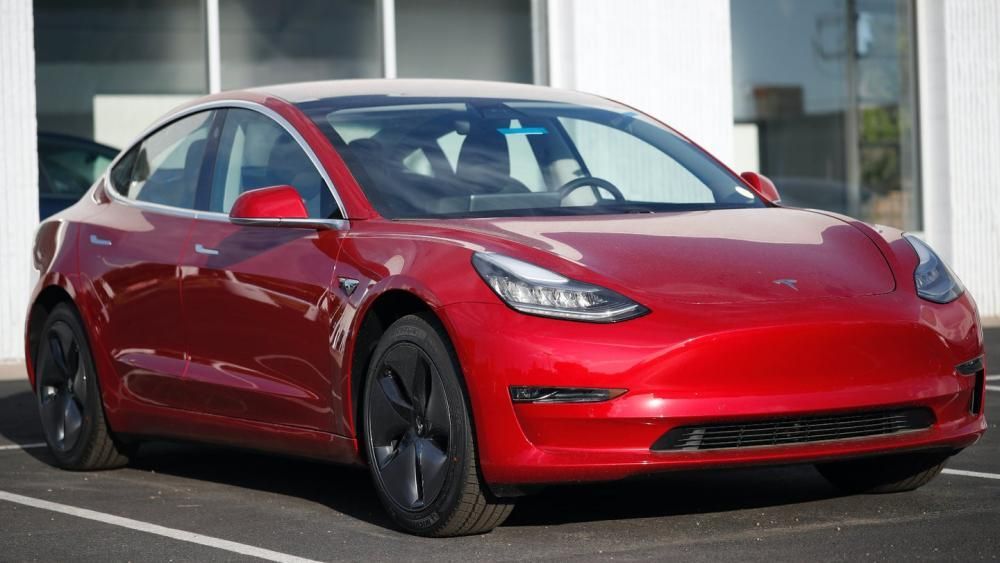 特斯拉 Model 3 换电池需要多少钱，成本已超过 10 万余元人民币