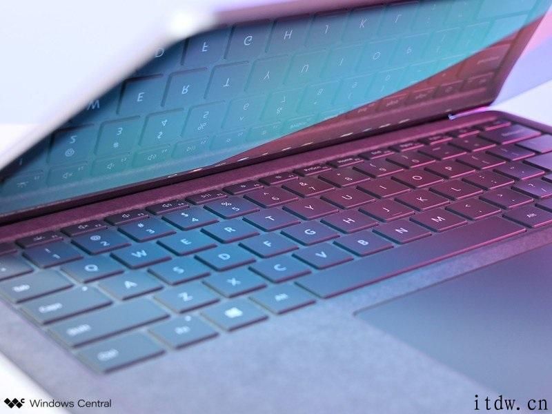 消息称微软公司 Surface Laptop 4 2020年 4 月推出：处理器升级，外观售价不会改变