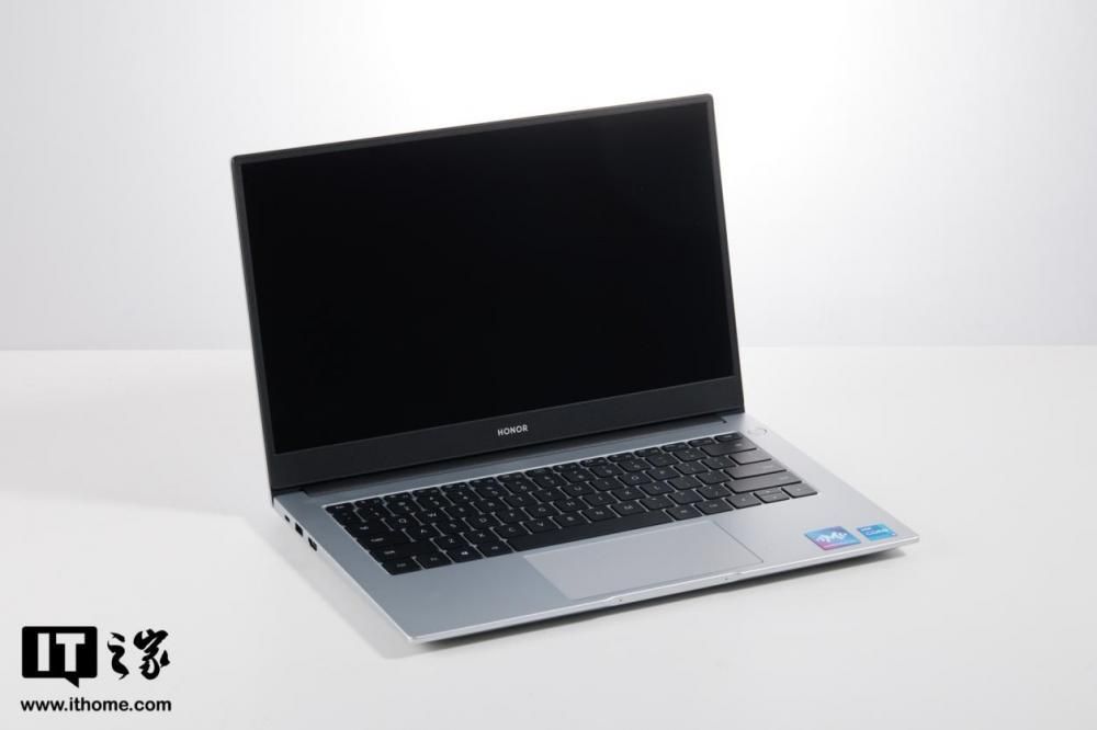 【IT之家评测室】荣誉 MagicBook 14 2021 款感受：性能平衡，智慧交互的中端本