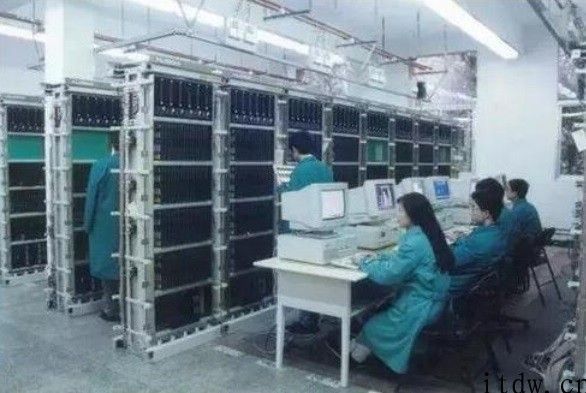 巨龙通讯的成与败