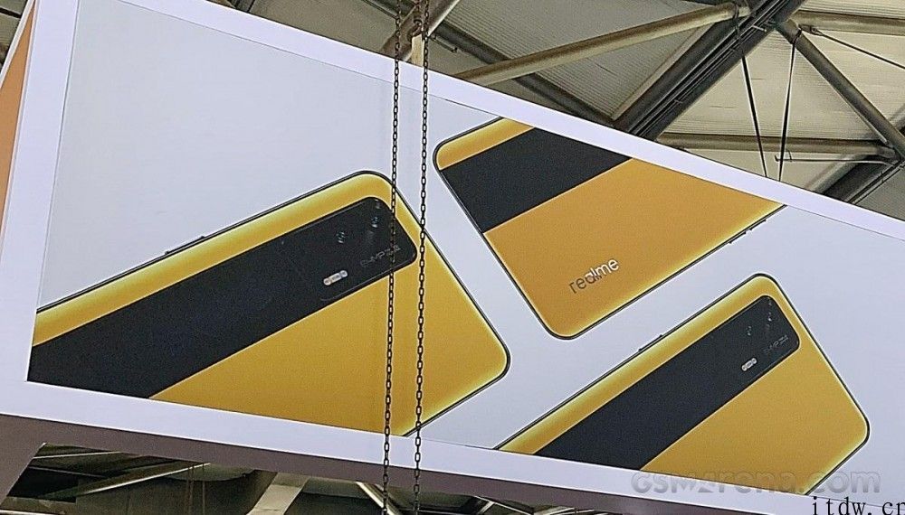 realme GT 上海 MWC 海报曝光：黄黑配色，与先前曝光一致
