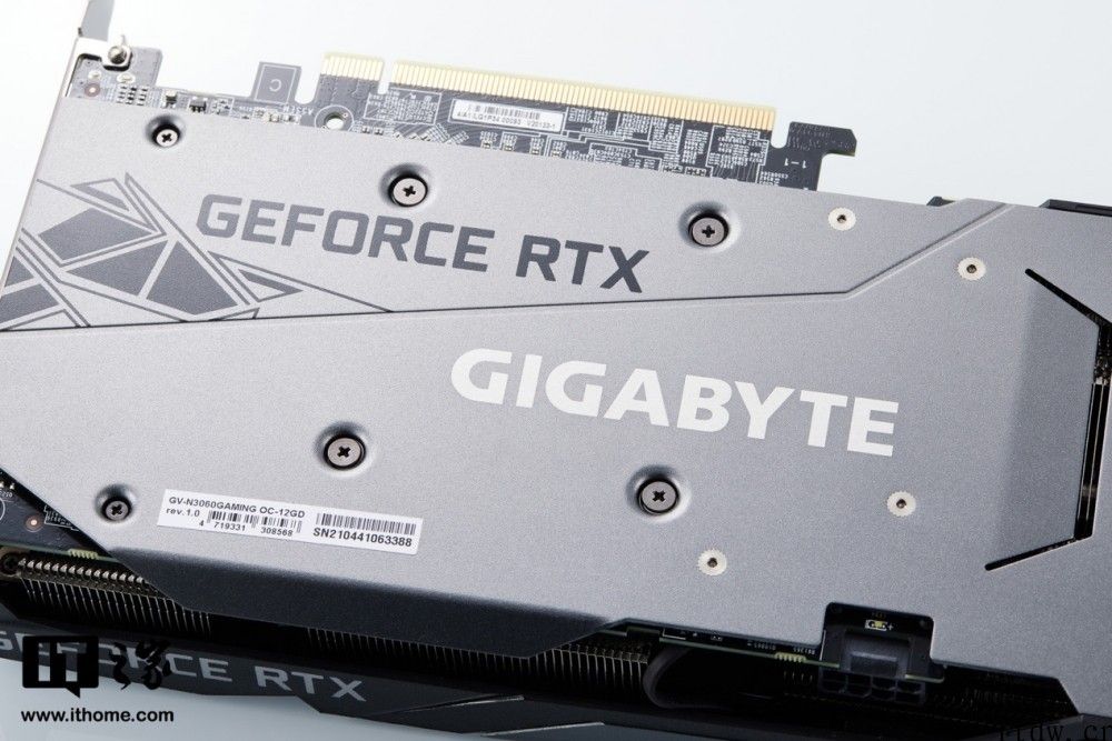 【IT之家开箱】技嘉主板 GeForce RTX 3060 GAMING OC 12G 图赏