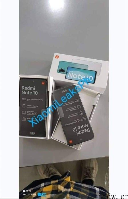 Redmi Note 10 国际版开箱晒照：骁龙 678，5CP 非常微距镜头