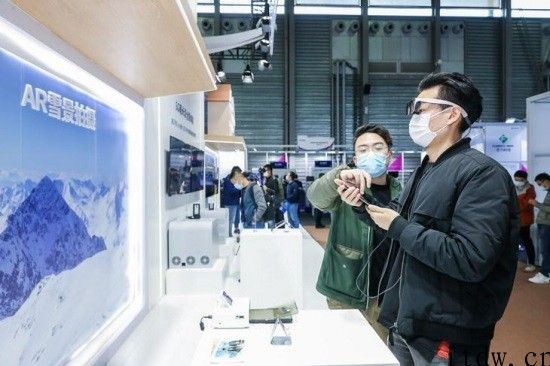 5G 毫米波进到商用冲刺环节：速率更快、时延更低、容积更高