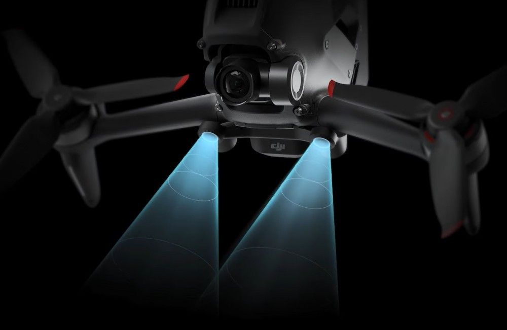 大疆 DJI FPV 穿越机公布：4k高清60fps 拍摄，VR 眼镜套服售价 7999 元