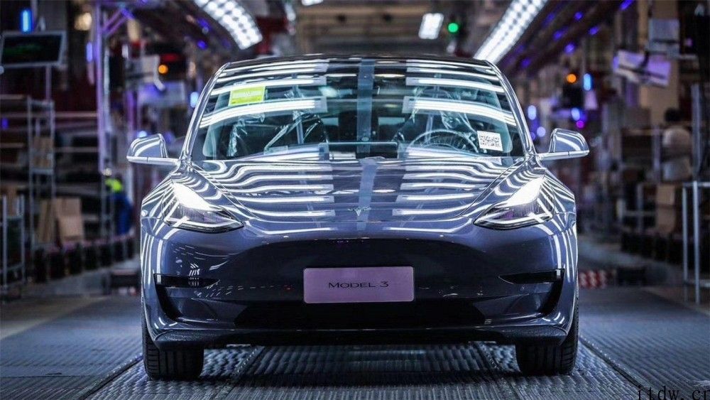 Model Y 涨价 8000 元，特斯拉销售人员称国产 Model 3 价钱或跟涨