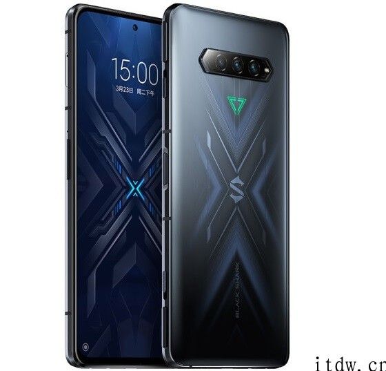 黑鲨 4/Pro 手机 5 分钟全网销售额突破 2 亿