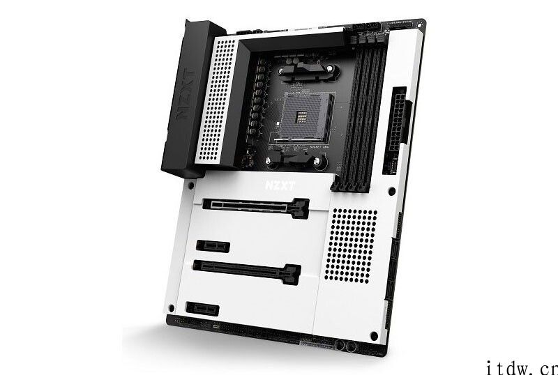 NZXT 发布 N7 B550 主板：纯白全覆盖设计，售价 1500 元