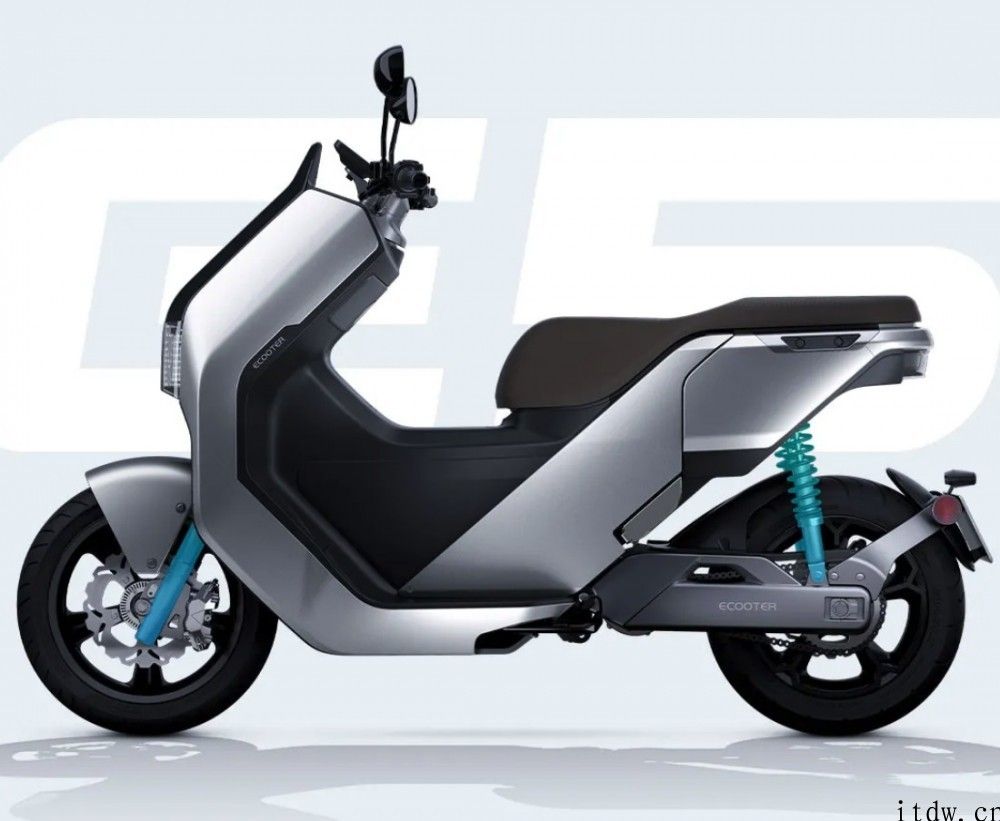 大阳发布电动摩托车 e5：最大时速 103 千米，200 千米续航