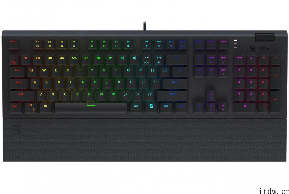 SPC Gear 发布 GK650K 机械键盘：配凯华轴，键线分离设计