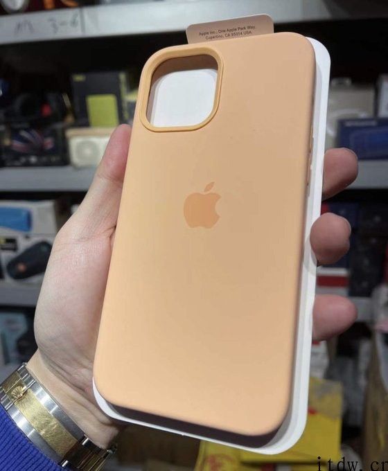 又有三款苹果 iPhone 12 新配色手机壳曝光