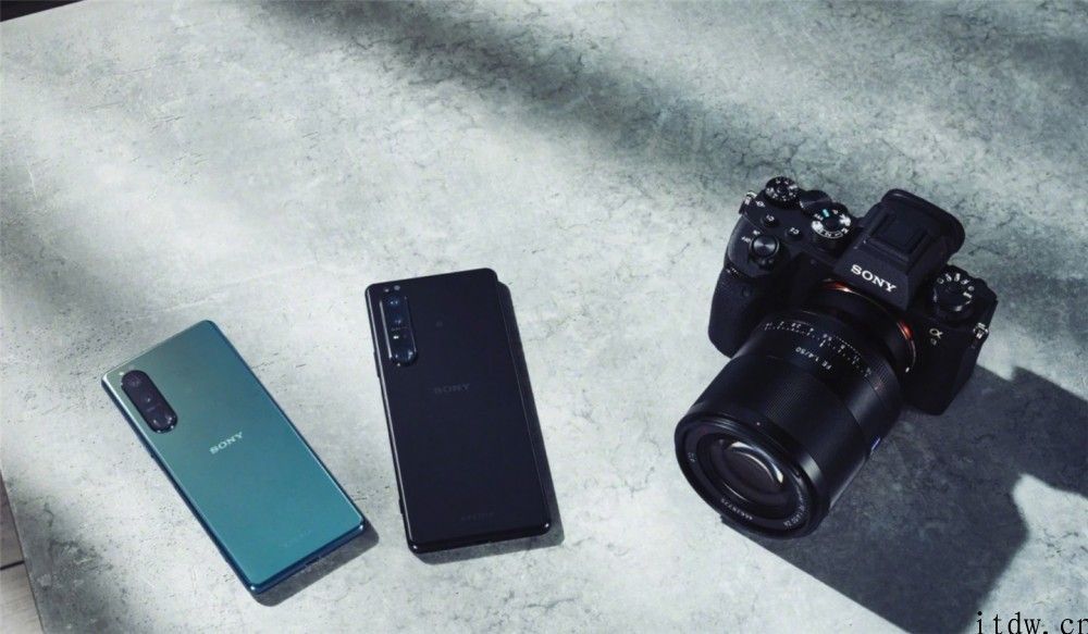索尼 Xperia 1 III 和 5 III 俄罗斯价格偷跑，最少约 7200 元