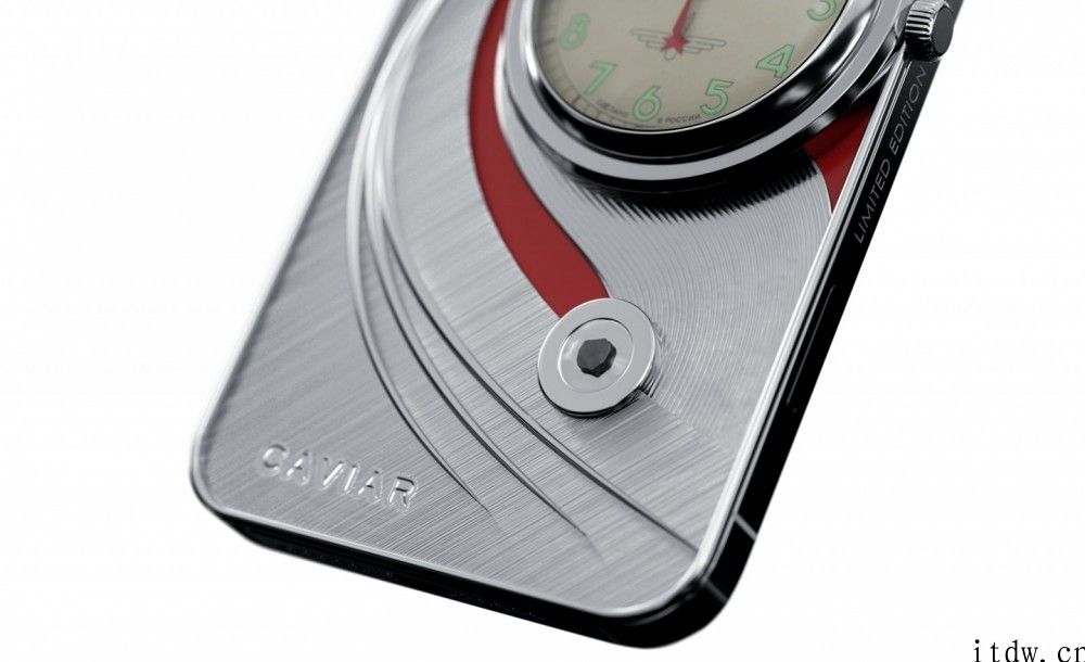 Caviar 定制iPhone iPhone 12 Pro，纪念载人航天 60 年：有加加林、阿姆斯特朗、埃隆马斯克等版本