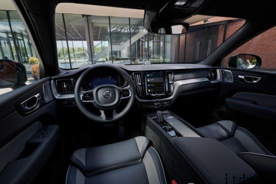 沃尔沃发布新款车型 XC60，内置原生安卓系统软件