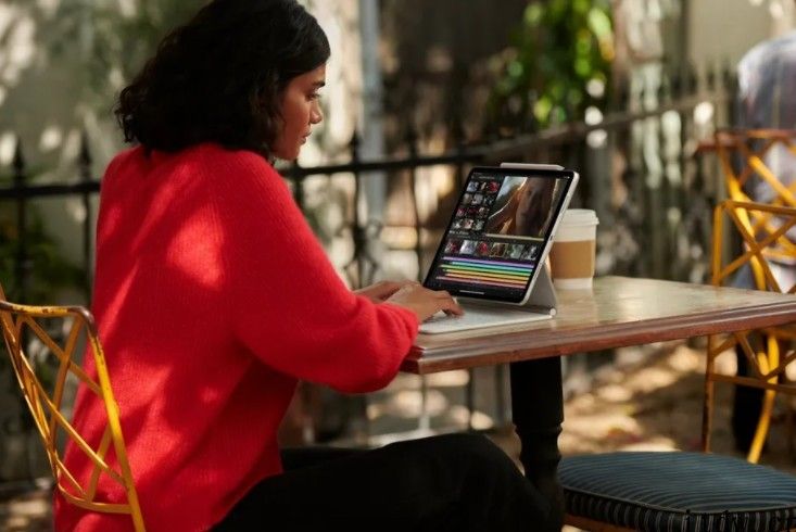 799 美金起，iPhone M1 iPad Pro 宣布发布：性能提升 50%，12.9 英寸 Mini-LED 显示屏，支持 Thunderbolt 和 2TB 大储存