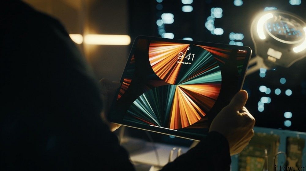 M1 加持：苹果新款 iPad Pro 将适用镜头位移，以维持人自始至终在画面中心