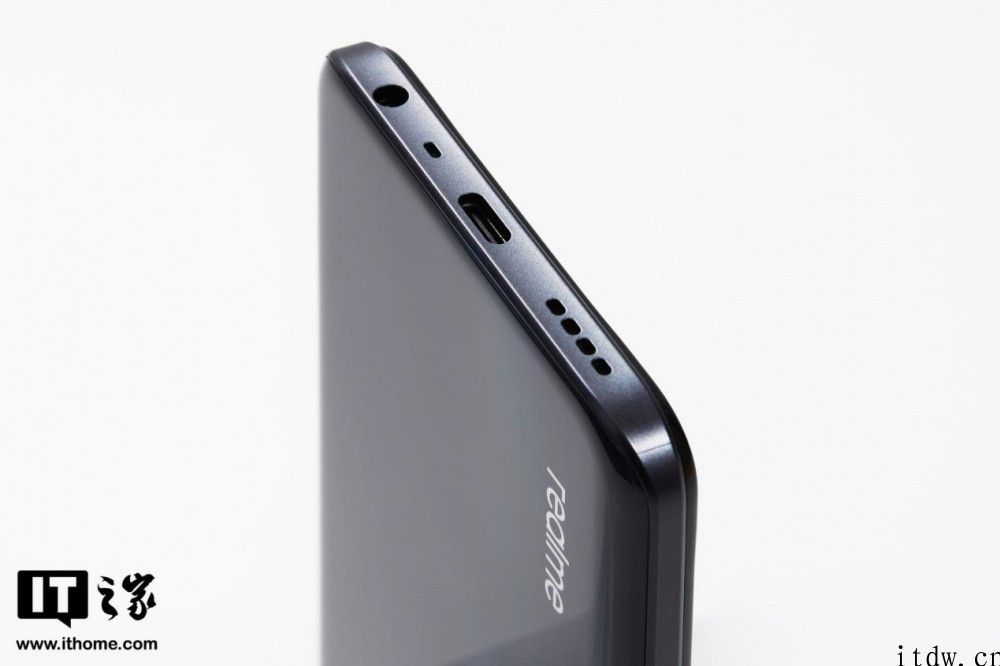 【IT之家评测室】realme 真我 V13 评测：5000mAh 大电池也可以很轻巧