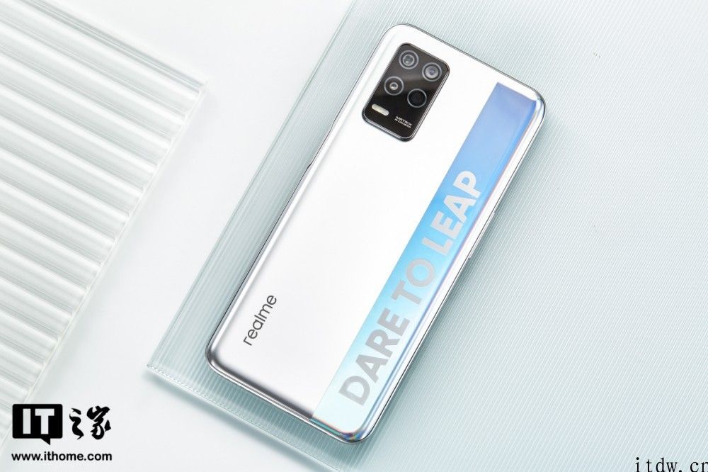 999 元起，realme 真我 Q3 Pro/Q3/Q3i 全网首销超 5 万部：支持 5G / 高刷屏