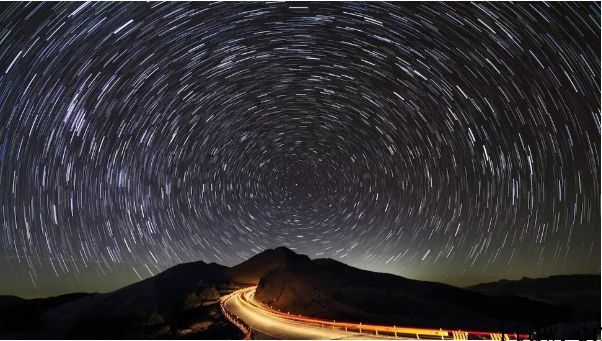 最近科学热文：太空垃圾挡住大家的“视线”、地球上冰川加快流失