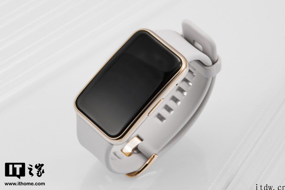 华为 WATCH Fit 清雅款开箱图赏