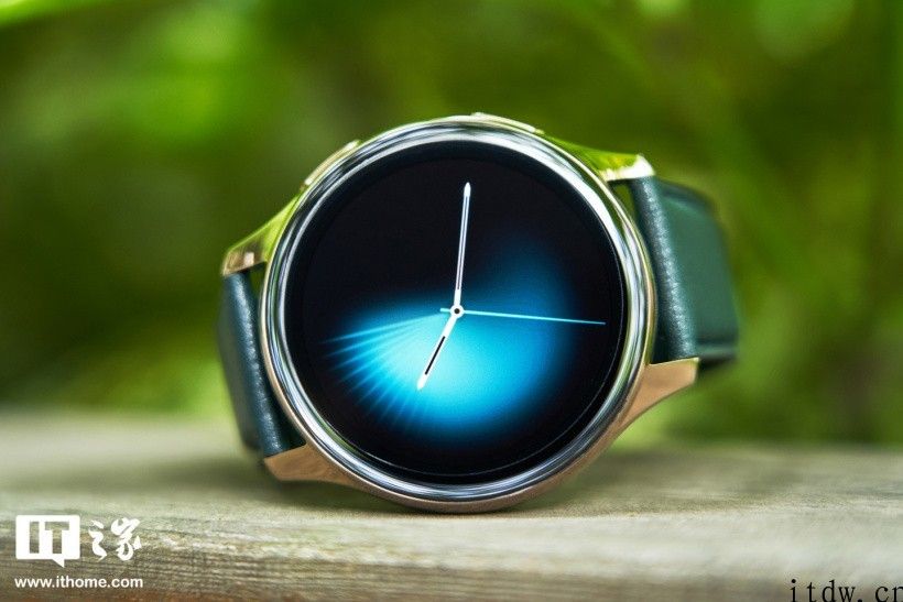 【IT之家开箱】一加 OnePlus Watch (钴合金限定版) 图赏