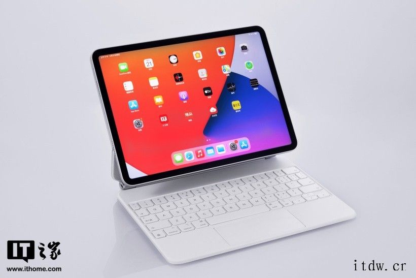 IT大王新款 iPad Pro 开箱图赏