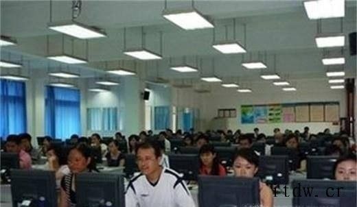 银行从业考试的考试方式和题型是什么？