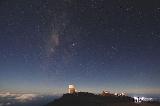天文学家一度坚信,夜空中的点点星光是固定不变的维拉罗尔:消失的恒星令我们十分感兴趣