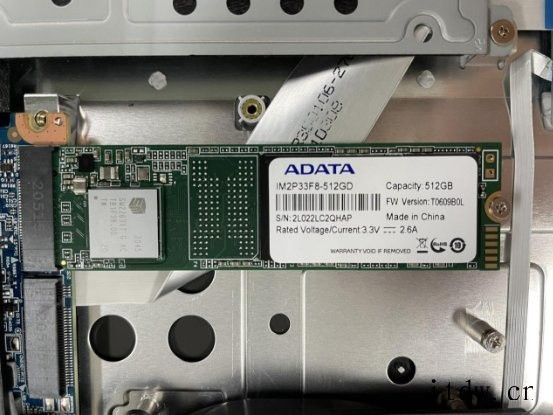 机械师 F117翻倍到x8,这使得厂商可以在不缩减 GPU 通道的情况下做一爱打游戏的你来说实在是性价比之选