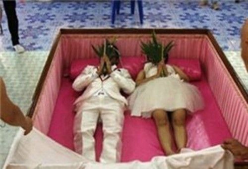 人死后为什么要盖住脸