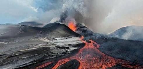 阿留申群岛最活跃的火山