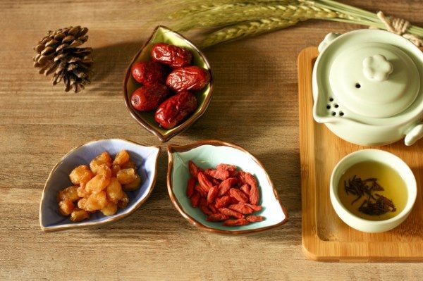 女性美容养颜食用哪些食物好