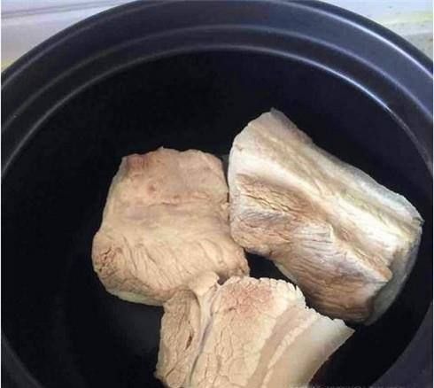 家里做肉松给宝宝吃,做法简单,赶紧学习起来吧