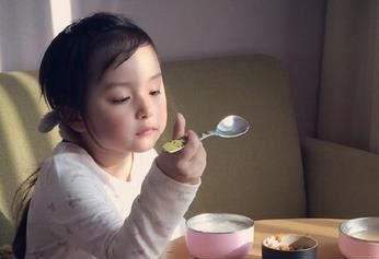 姓罗的女孩名字参考 像张学友的妻子罗美薇的名字姓罗独特新颖的女孩名字姓罗女孩名字满分大全!2018年10月10日罗珠星