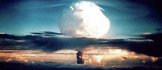 世界上最厉害的武器 热压弹武器最残忍(可击毁航母)