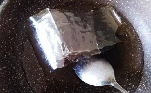绿豆做豆冻糕,做出来的成品,滑溜冰爽,非常好吃