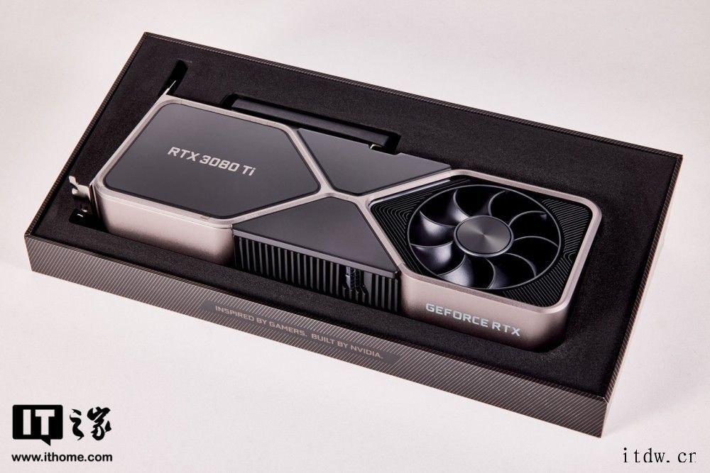 英伟达推出 NVIDIA Ampere RTX 3080 T英伟达全新 GeForce RTX 3080 Ti 显卡评测GeForce RTX 3080 Ti 与 Fire Str