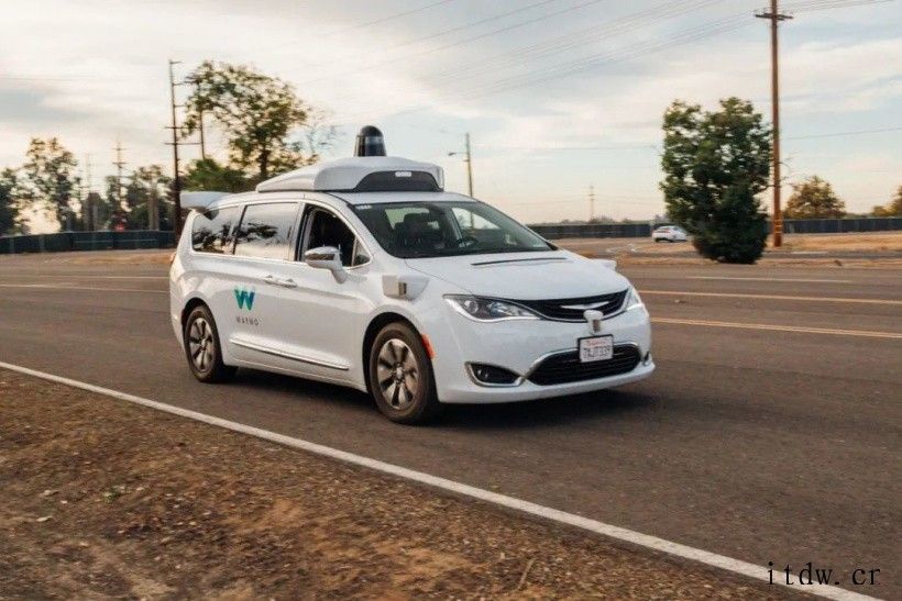 做 Robotaxi 的都有谁? – 安居客房产问答Robotaxi 的两条路线之争,技术驱动和场景驱动的快慢高