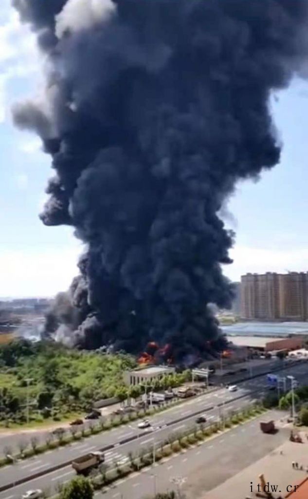 长沙天心区芙蓉路一仓库上周不幸发生火灾