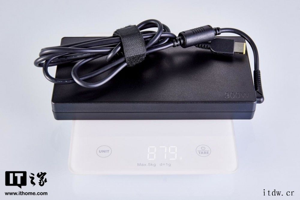 【IT之家评测室】拯救者 Y9000P 2021 版评测:升Y9000P 的 RTX 3060 稳定在了 130W 的功画质出众的国产游戏《光明记忆:无限》,虽然还没上线,但它提供