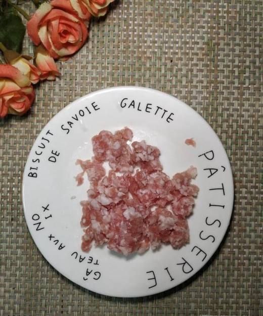 怎样做美味的莴笋叶肉丸子?