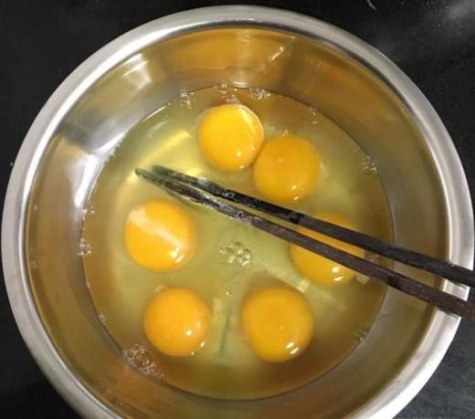 韭菜鸡蛋木耳水饺的家常做法分享