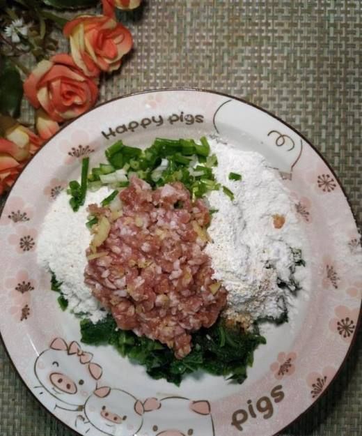 怎样做美味的莴笋叶肉丸子?