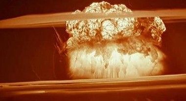 世界上最厉害的武器 热压弹武器最残忍(可击毁航母)
