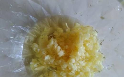 冬瓜和牛血都是家常的普通食材,做出来的成品味道非常棒