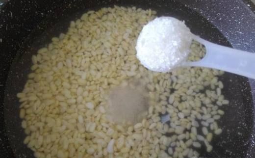 绿豆做豆冻糕,做出来的成品,滑溜冰爽,非常好吃