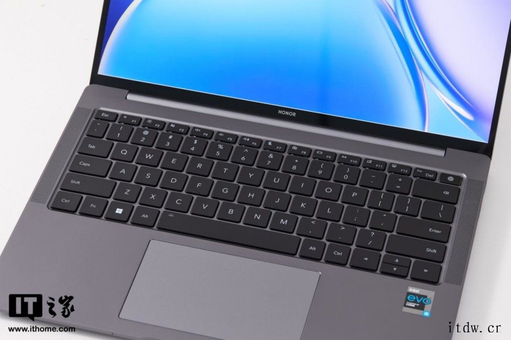 【IT之家评测室】荣耀 MagicBook V 14 对比 
