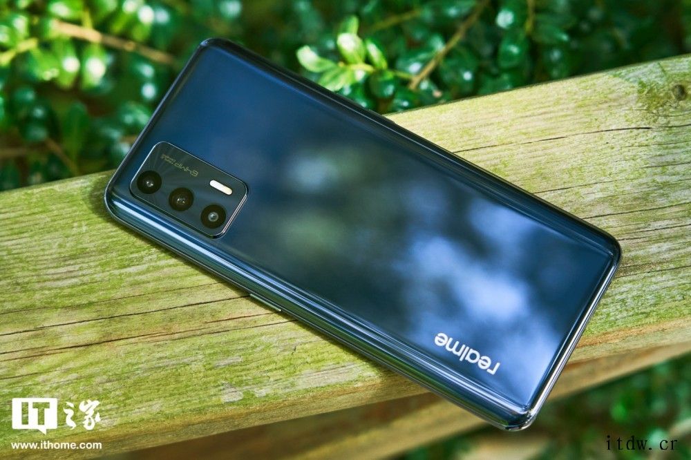 【IT之家开箱】realme 真我 GT Neo2T 图赏:
