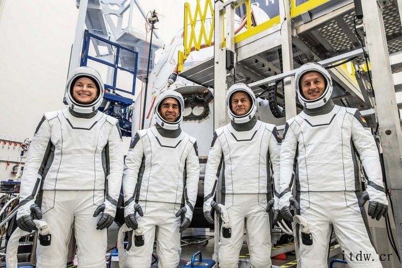 NASA宣布 SpaceX Crew