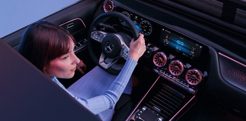 37万元起,奔驰EQA/EQB 两款纯电 SUV 今日正式开